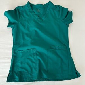 Med Couture women’s Scrub top & bottom
